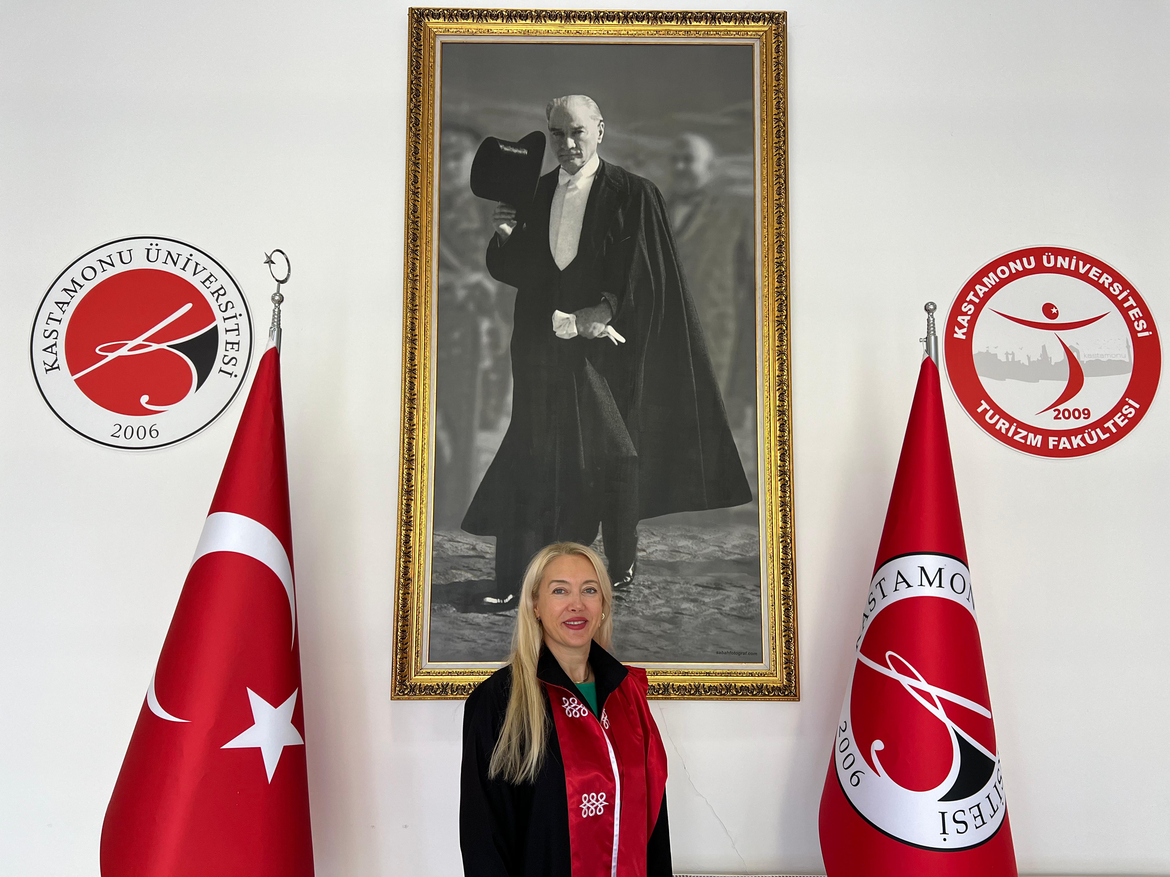Doç. Dr. Alev SÖKMEN