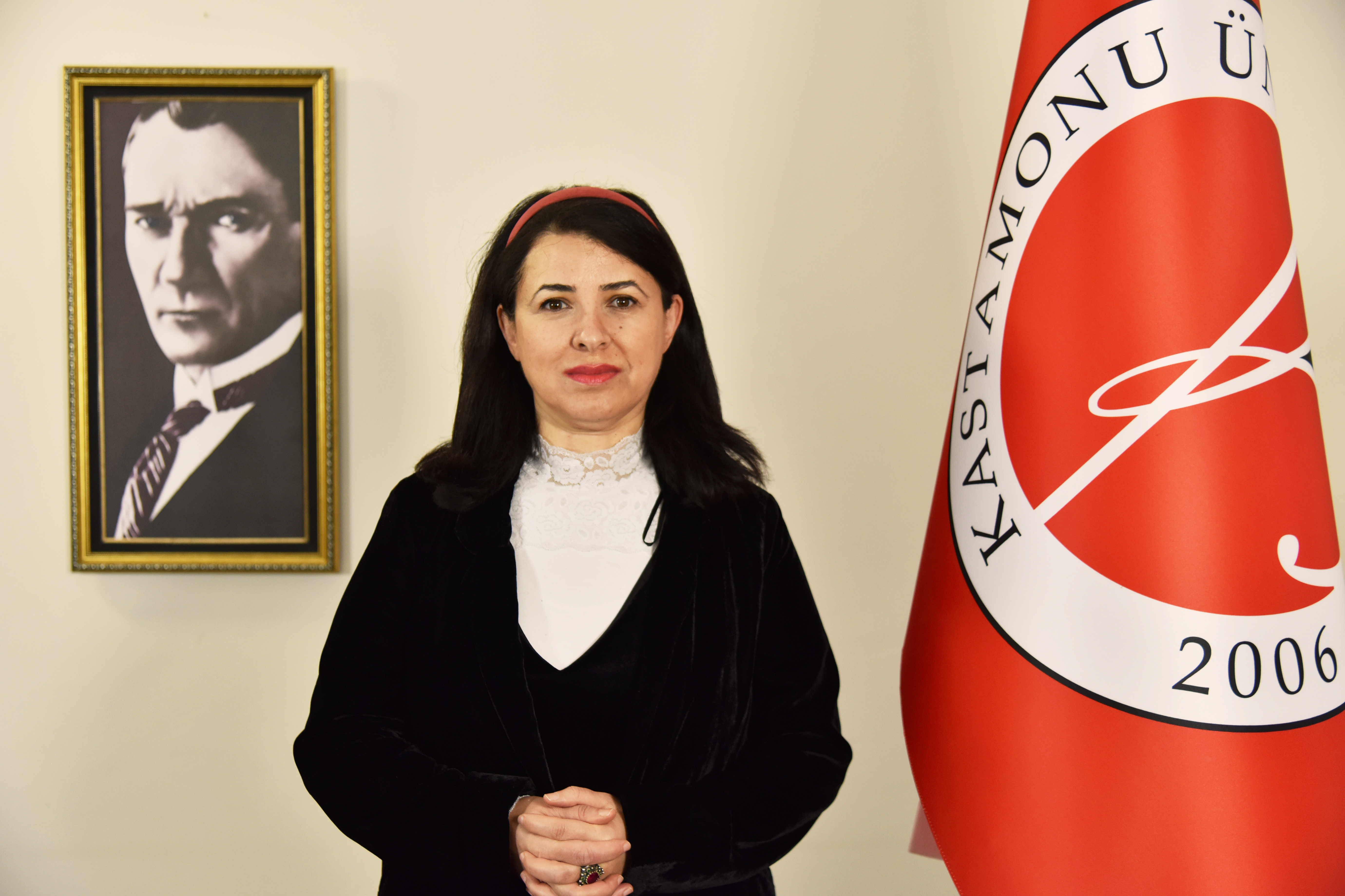 Doç. Dr. Zübeyde SÜLLÜ