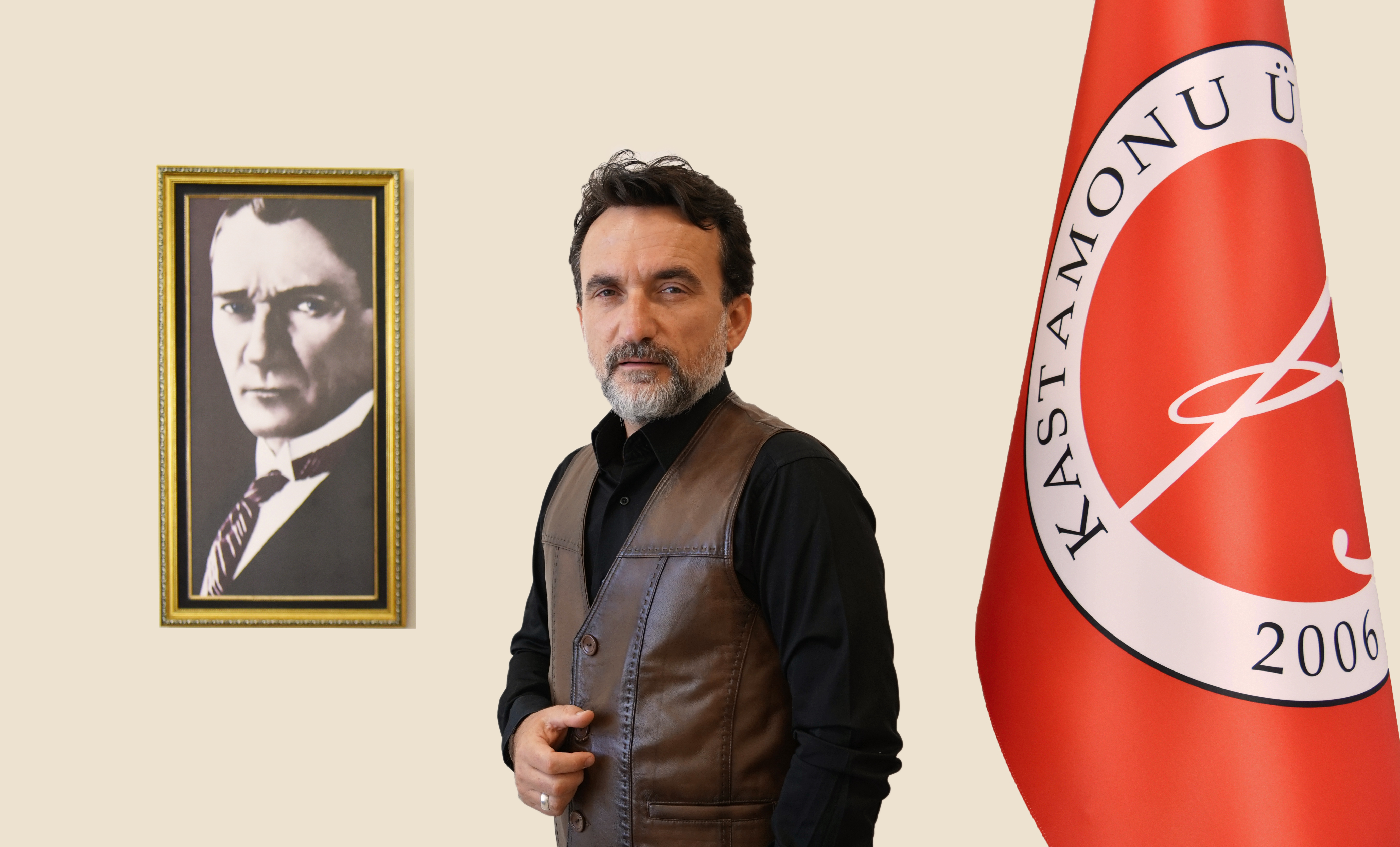 Doç. Dr. Can CEYLAN