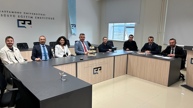 Lisansüstü Programların Değerlendirilmesine Yönelik Toplantılar Sürüyor