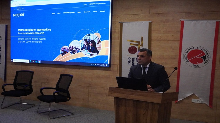 Lisansüstü Eğitim Enstitüsü–TTO İş Birliğiyle TÜBİTAK 1002 Proje Eğitimi Düzenlendi
