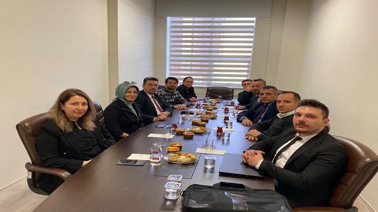 Karabük Üniversitesi ile Dış Paydaş ve Danışma Kurulu İş Birliği Toplantısı Gerçekleştirildi